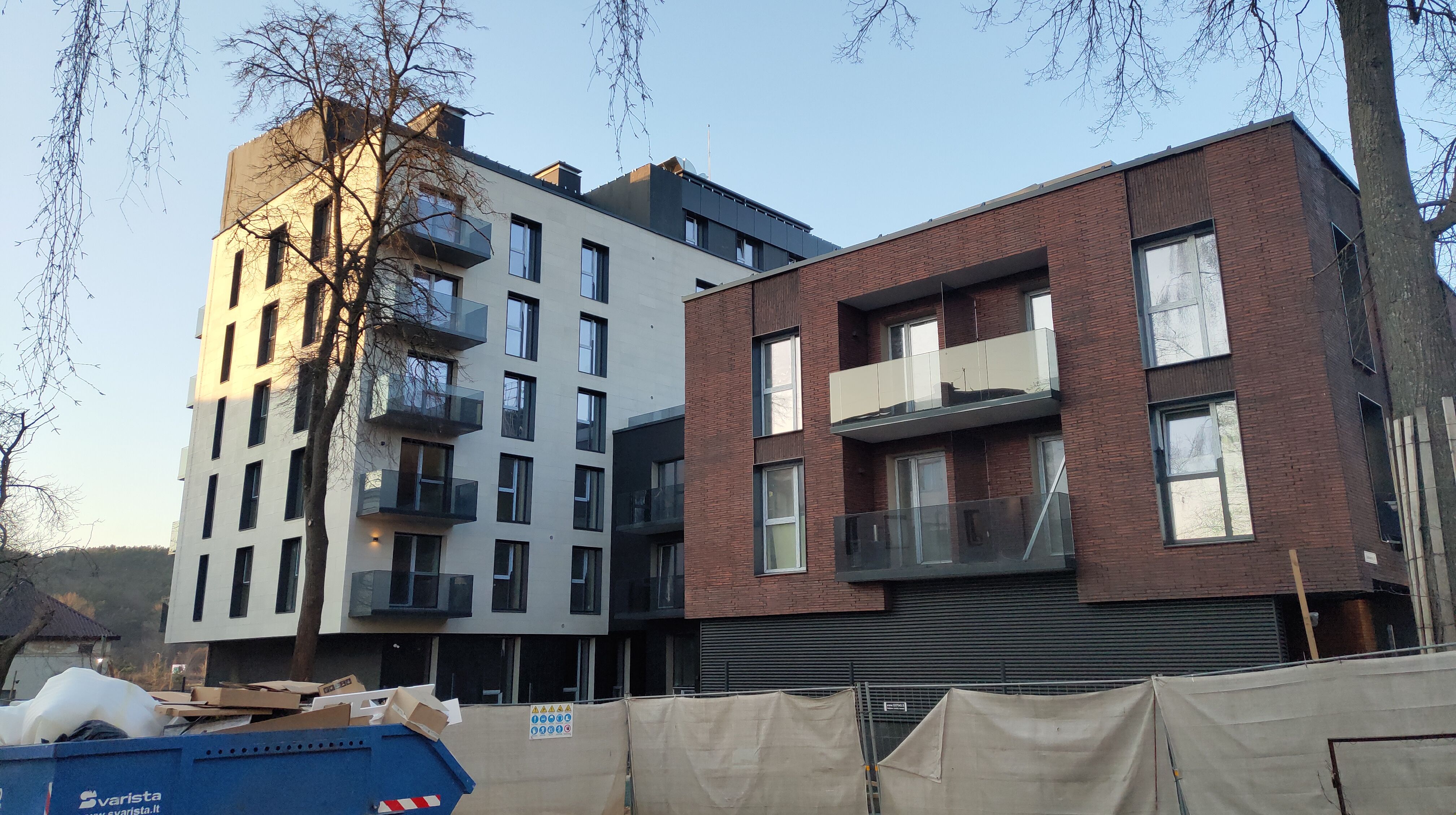 Click image for larger version

Name:	P60321-175044.jpg
Views:	415
Size:	1,38 MB
ID:	2249249