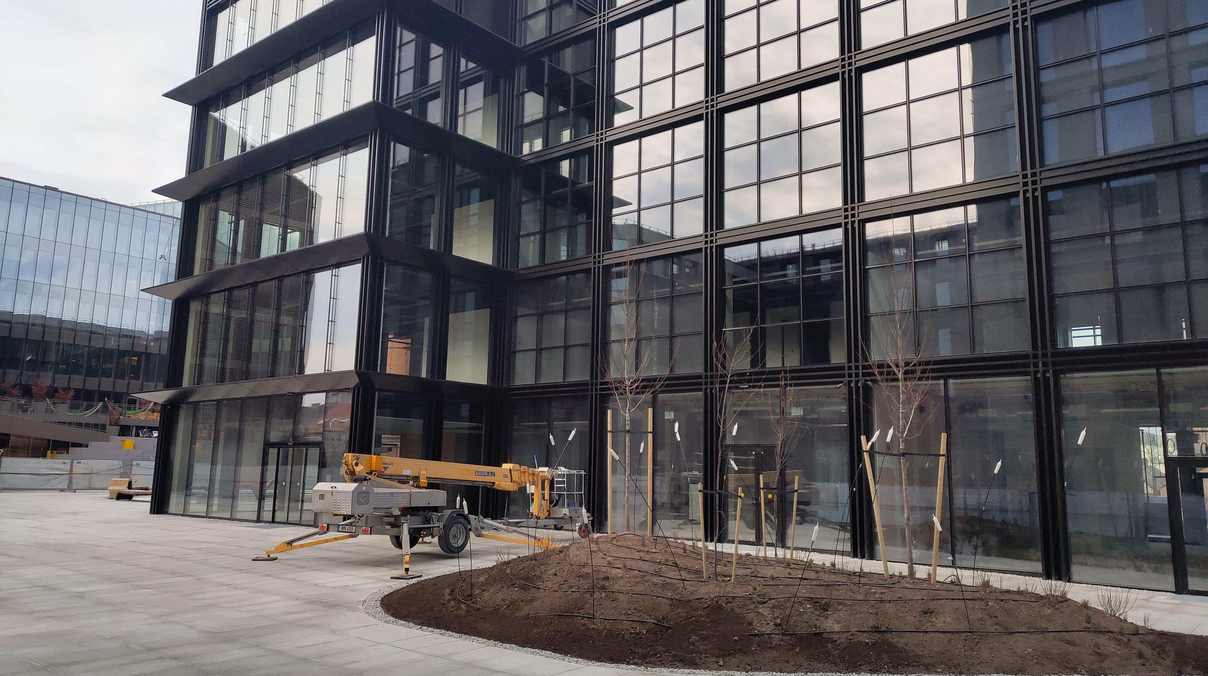 Click image for larger version

Name:	P60330-184527.jpg
Views:	535
Size:	1,36 MB
ID:	2249443