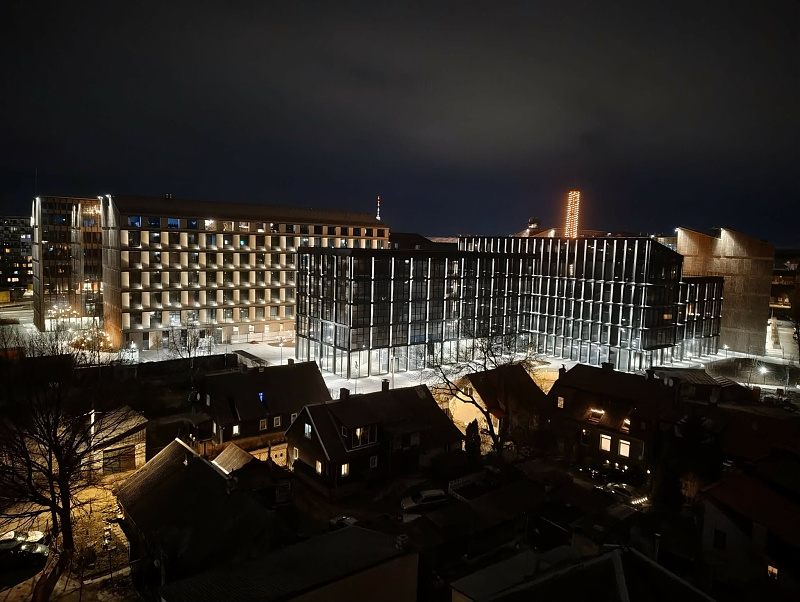 Click image for larger version

Name:	cyber.jpg
Views:	378
Size:	304,1 kB
ID:	2249558