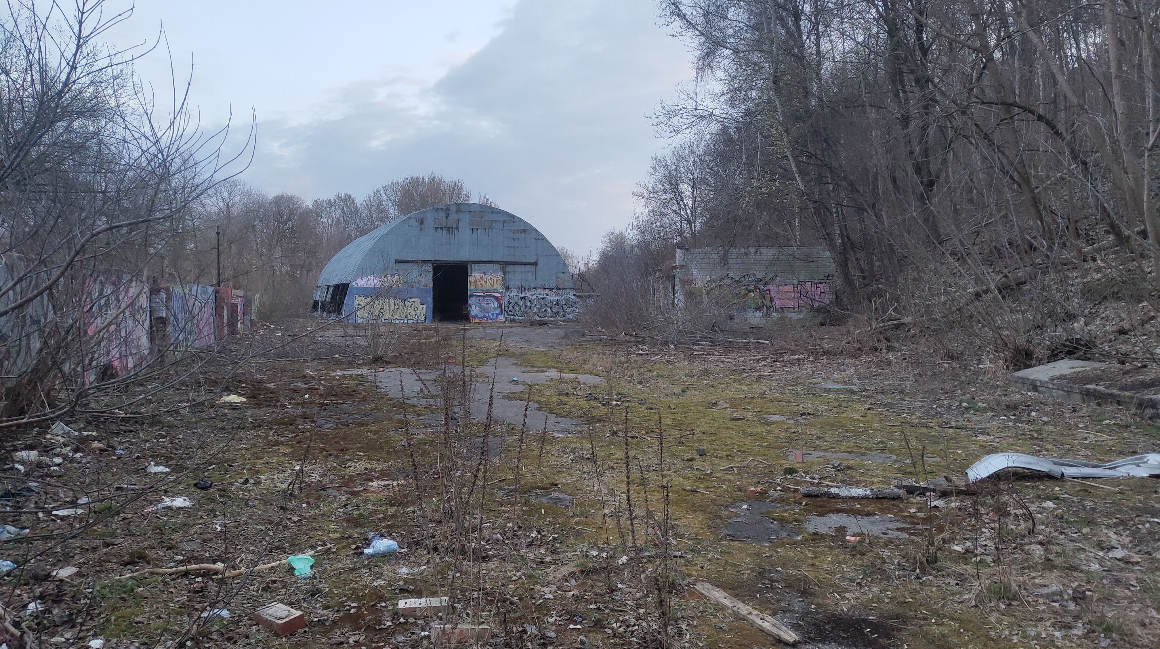 Click image for larger version

Name:	P60329-194055.jpg
Views:	275
Size:	1,98 MB
ID:	2249642