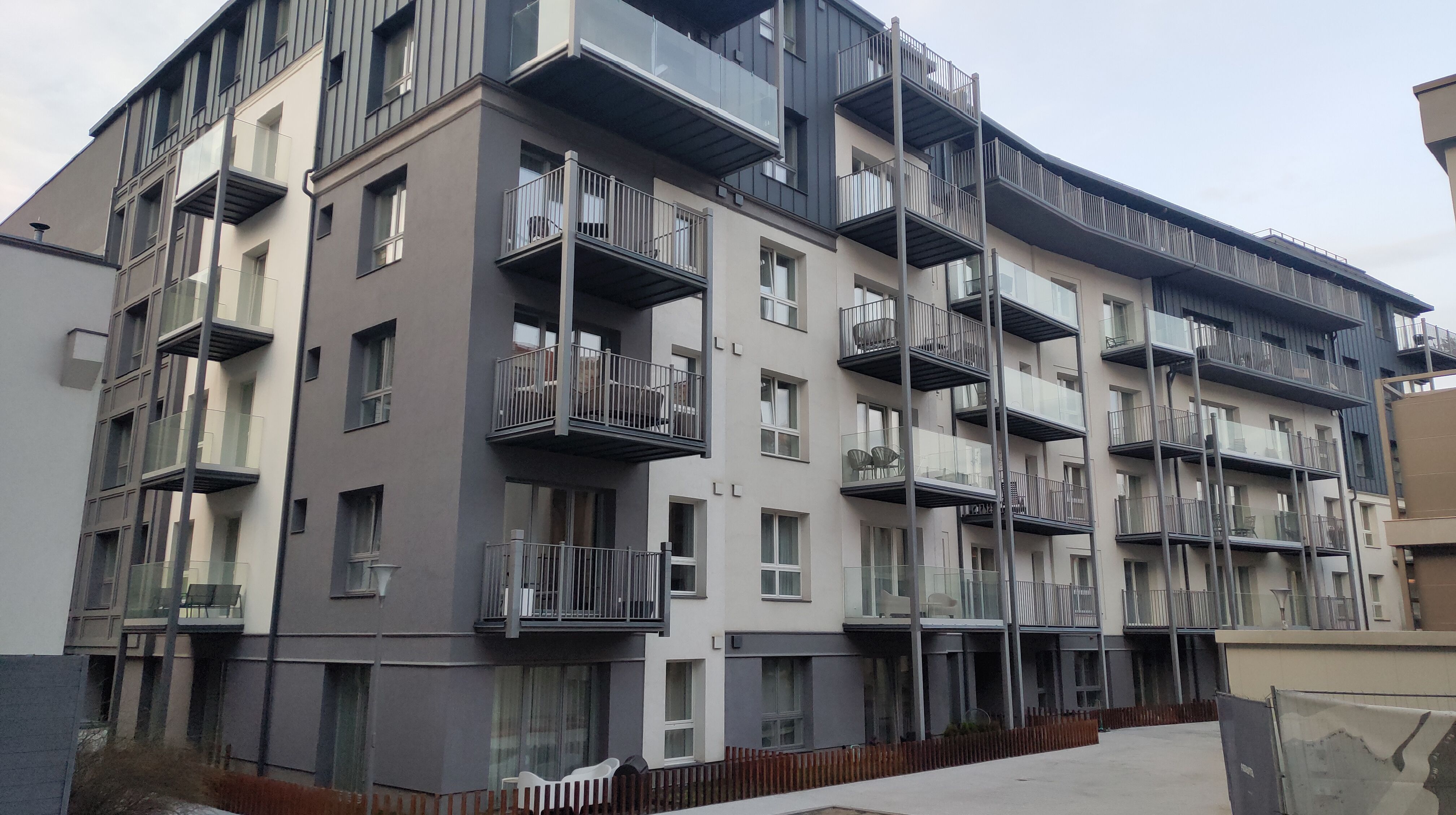 Click image for larger version

Name:	P60330-190552.jpg
Views:	756
Size:	1,08 MB
ID:	2250550