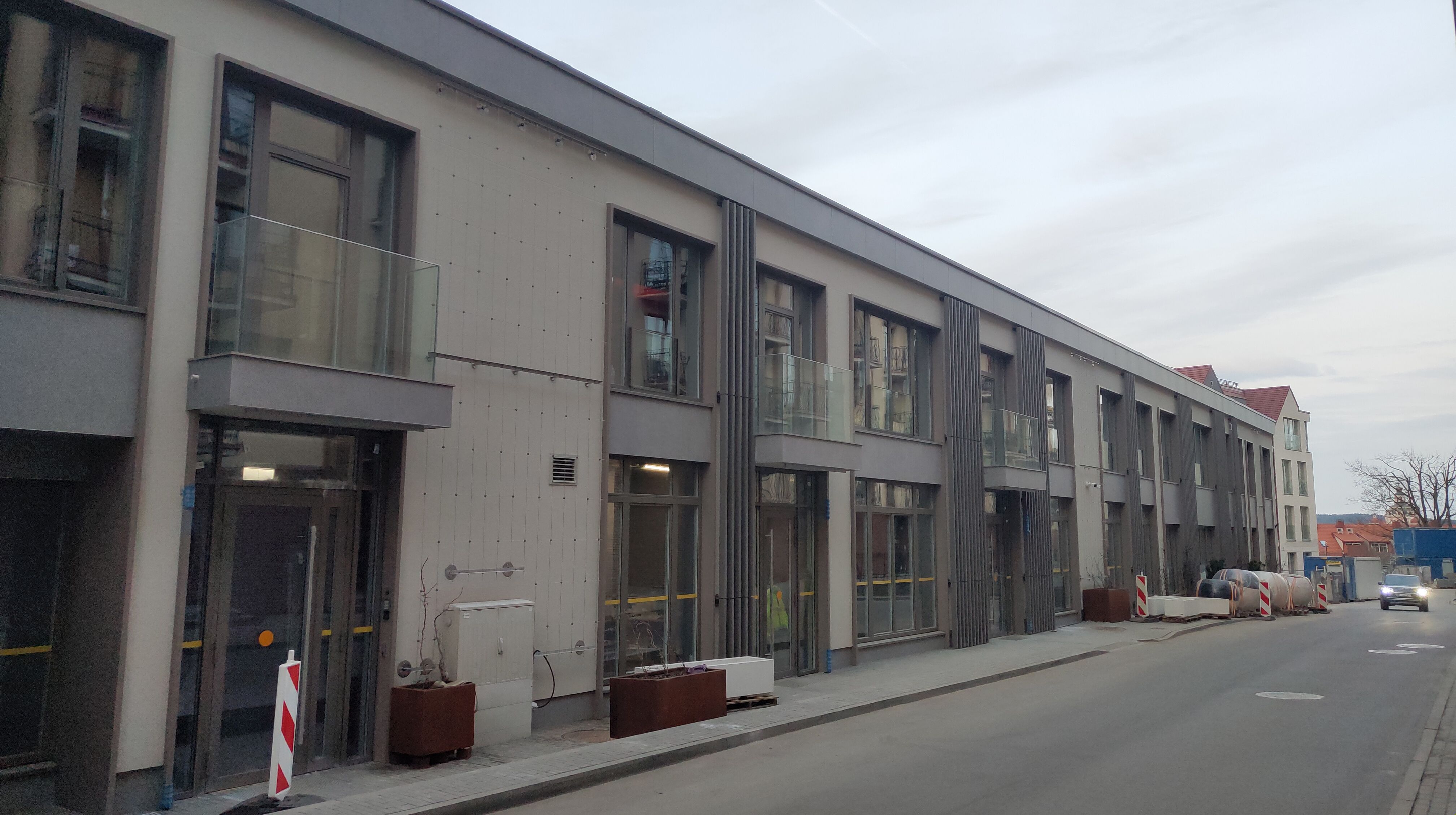 Click image for larger version

Name:	P60330-191424.jpg
Views:	52
Size:	925,4 kB
ID:	2250978