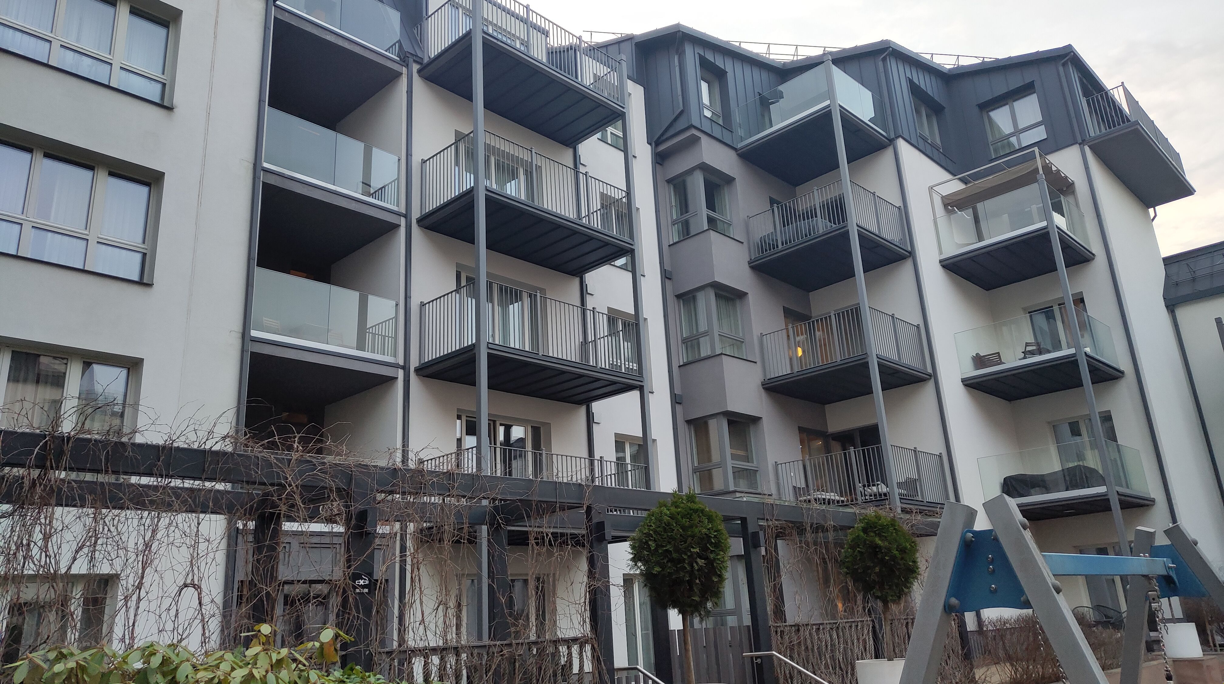 Click image for larger version

Name:	P60330-191041.jpg
Views:	49
Size:	1,39 MB
ID:	2250979