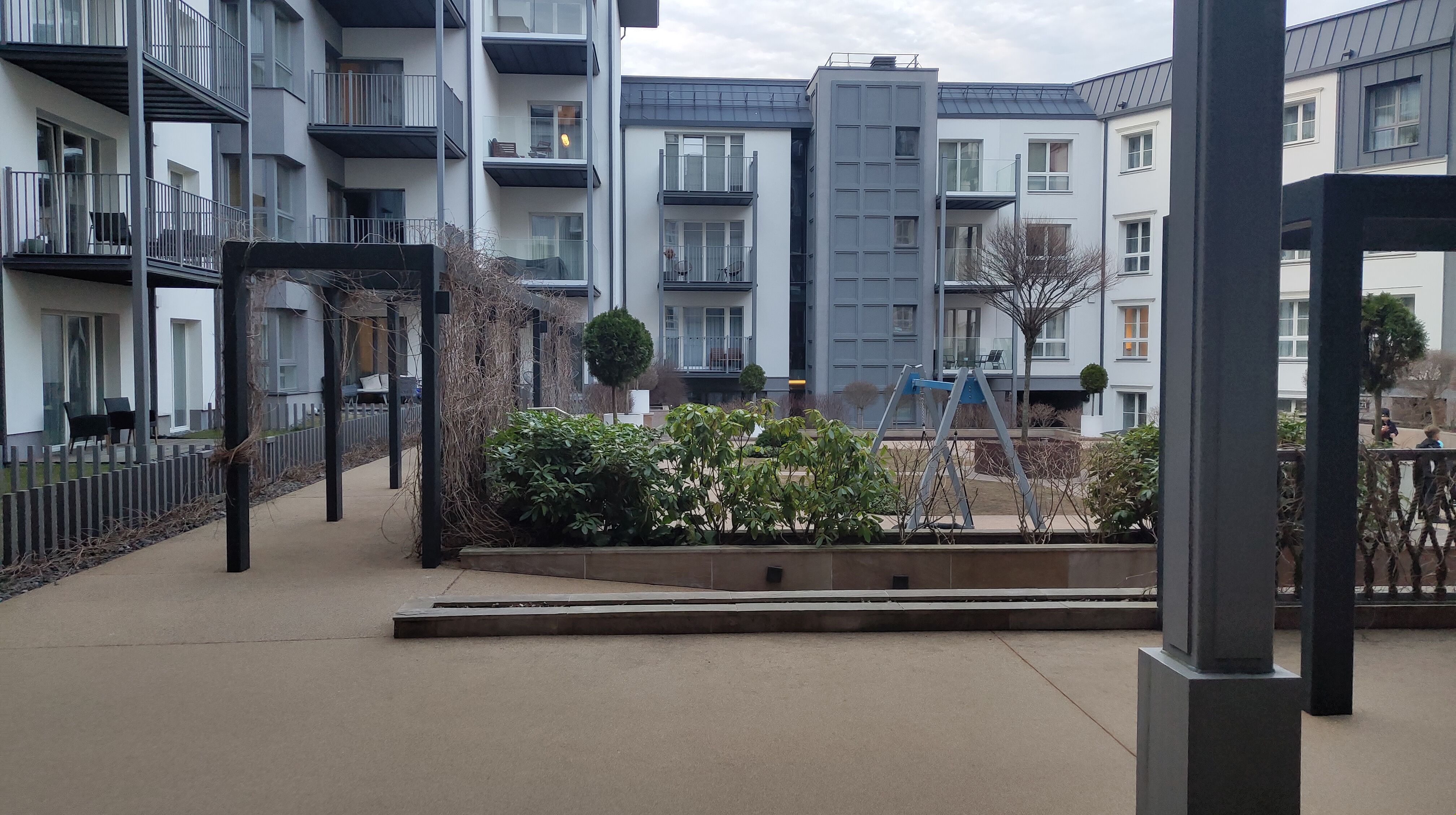 Click image for larger version

Name:	P60330-191018.jpg
Views:	49
Size:	1,36 MB
ID:	2250986