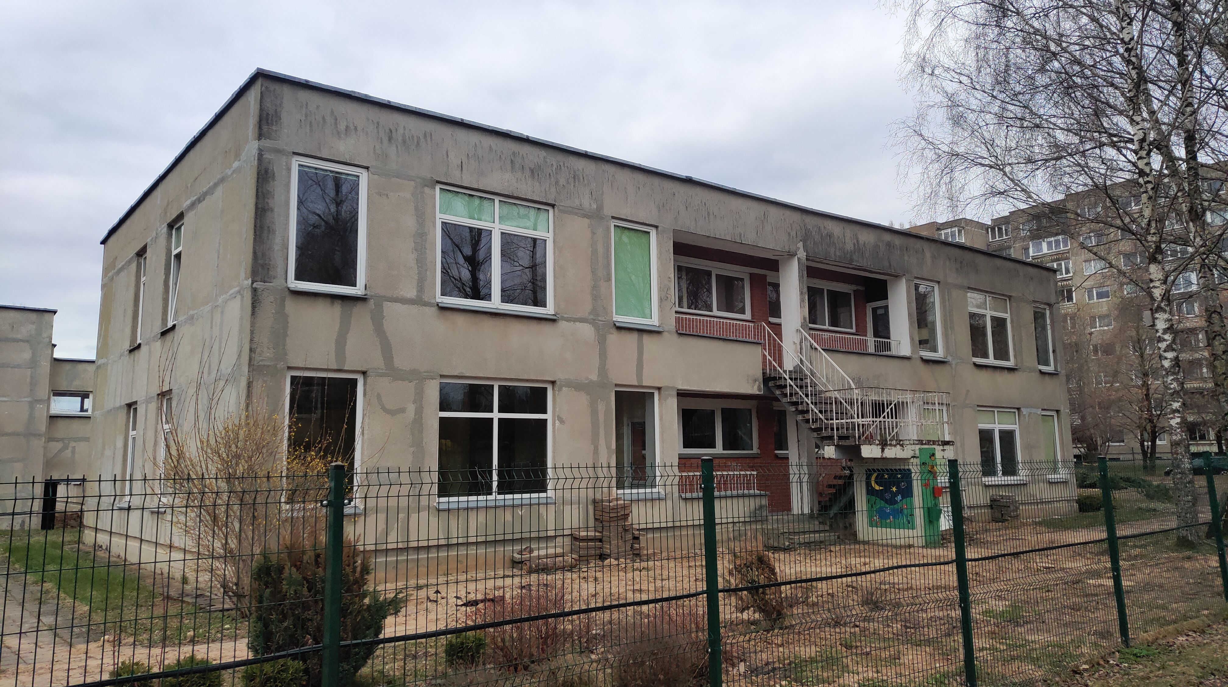 Click image for larger version

Name:	P60412-164308.jpg
Views:	221
Size:	1,62 MB
ID:	2251434