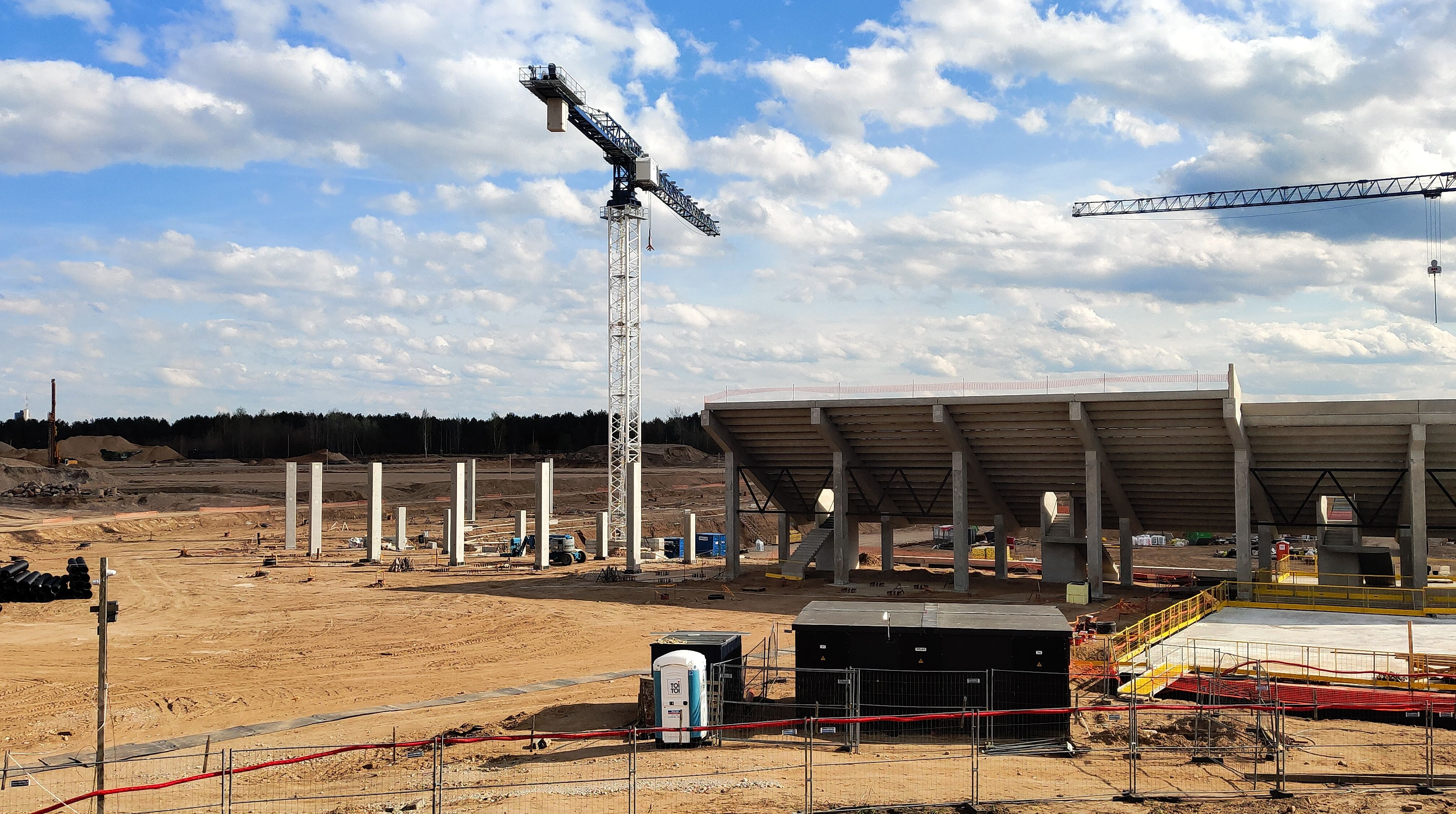 Click image for larger version

Name:	P60419-165518.jpg
Views:	272
Size:	1,52 MB
ID:	2251442