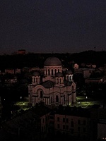 Soboras ir tik ką įjungtas LA apšvietimas (šiek tiek po 16h)