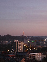 "Pūko" bokštas. Papuošimu primena TV bokštą Vilniuje.