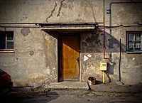 Rudeniškais spinduliais besišildant