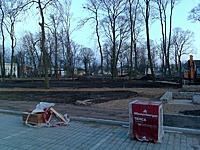 20120409356