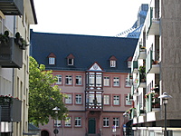 Mainco centre (1).
